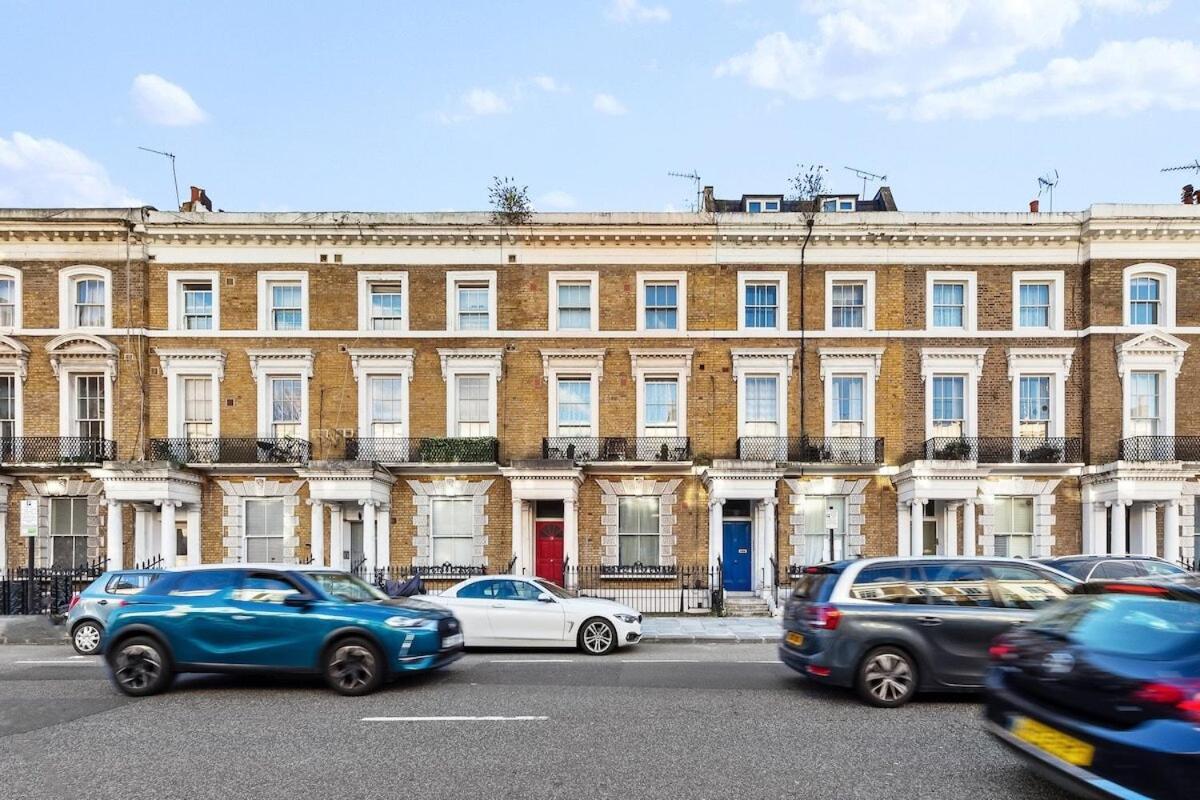 Luxurious 3 Bedroom Flat With Balcony In Kensington For 7 Next To Station Near Harrods Apartamento
